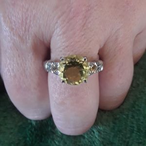 🔖NWT🔖Yellow  Brazilian Lemon Quartz ❤